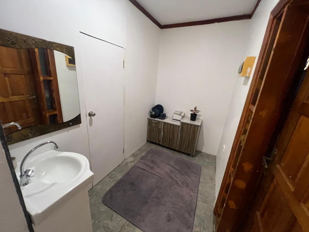 Pasifika Guesthouse Nadi Eksteriør billede